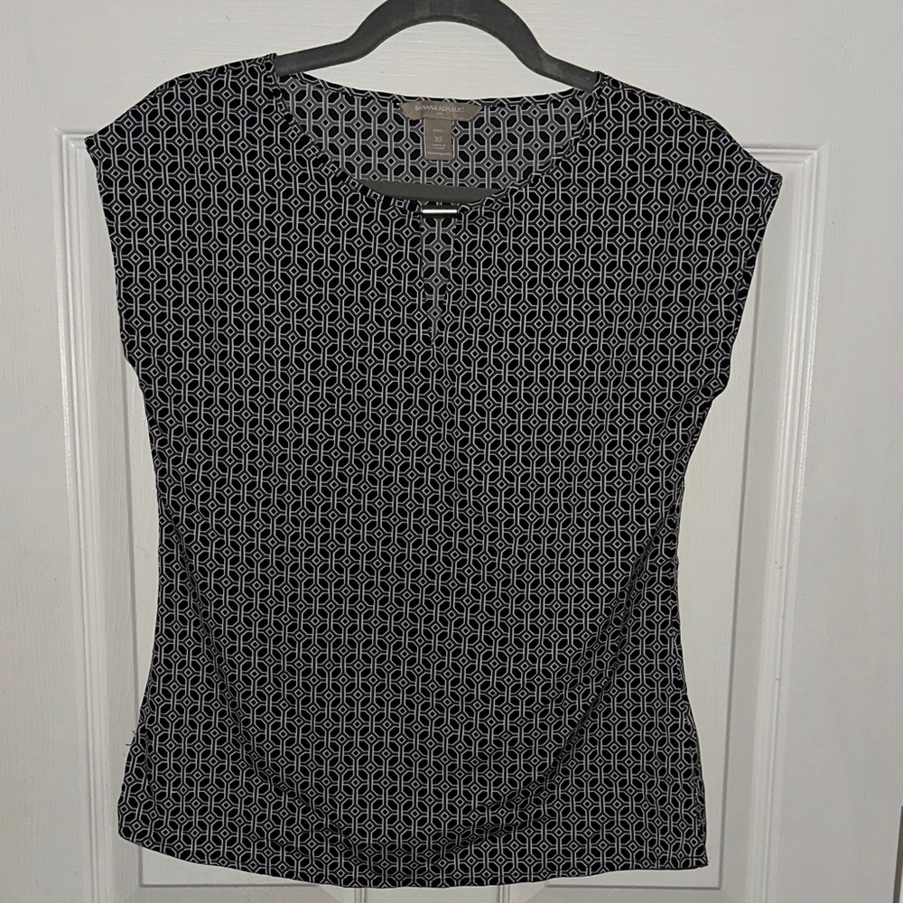 Banana Republic Black and White Geometric Blouse